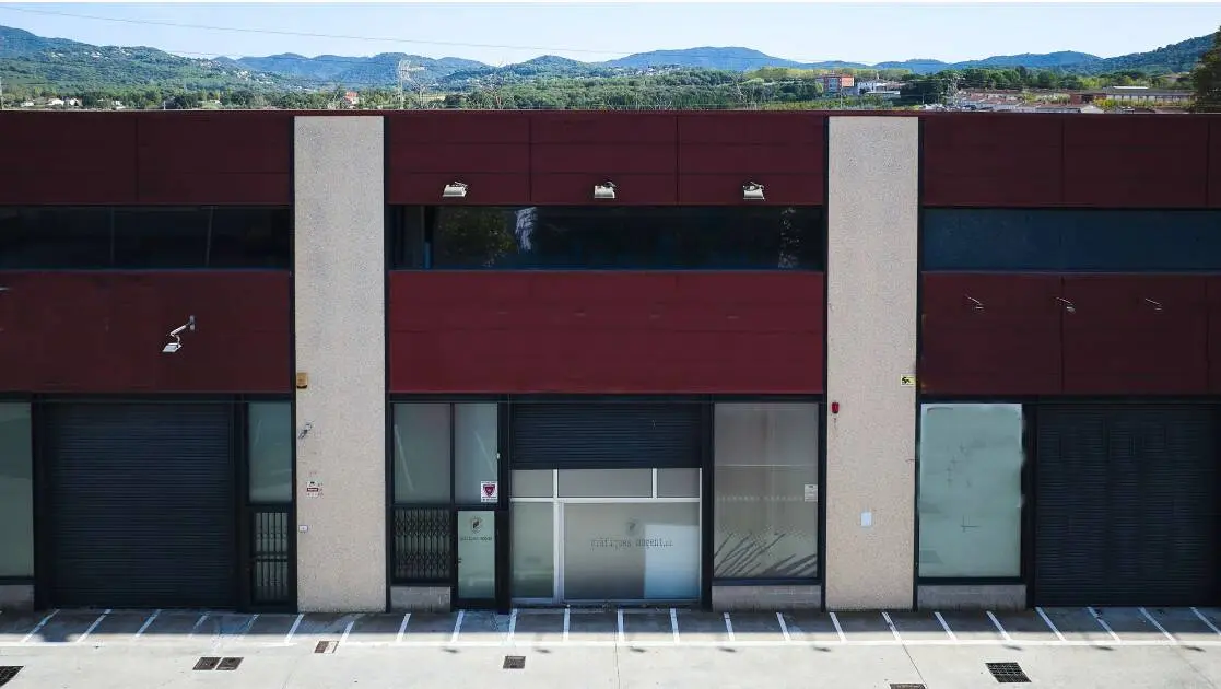 Nau industrial en venda de 1.425 m² - Ametlla del Valles, Barcelona. 